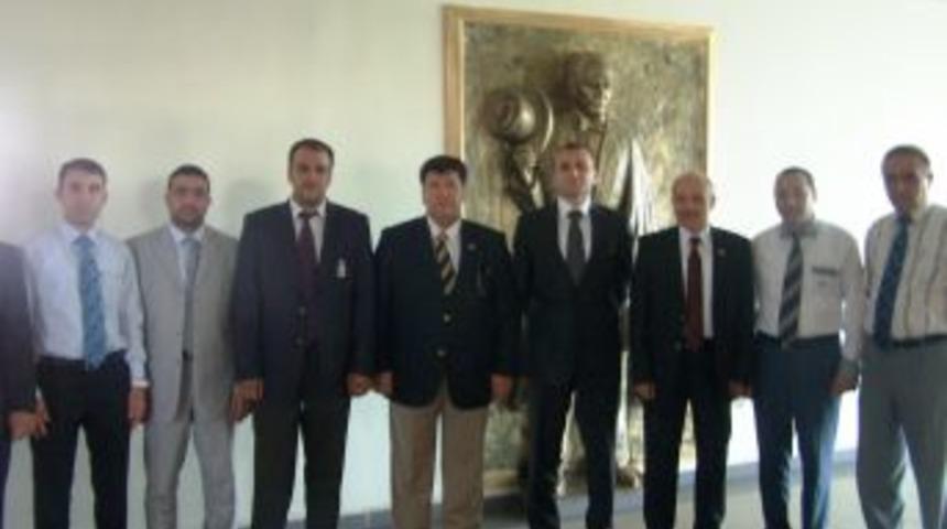 TÜMSİAD üyelerinden Gaziantep Cumhuriyet Başsavcısı Peker'e ziyaret