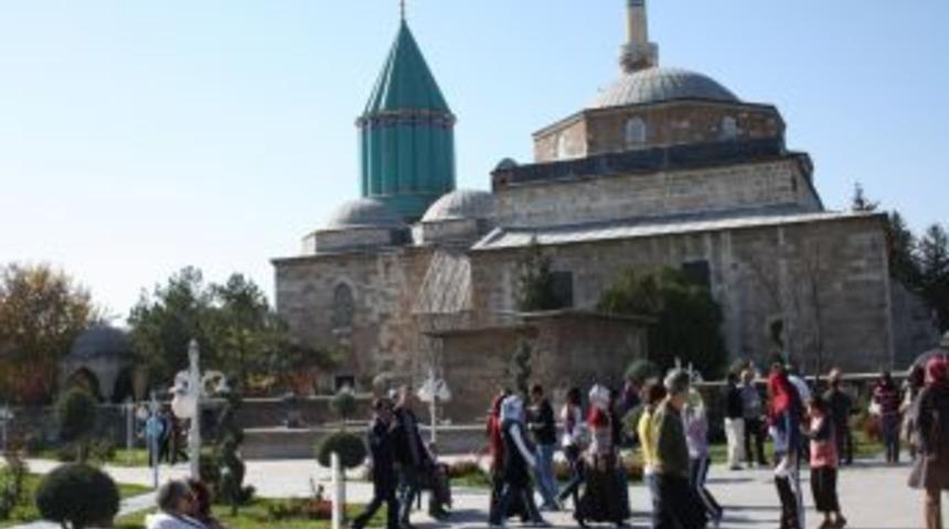 Mevlana M&uuml;zesi rekora koşuyor