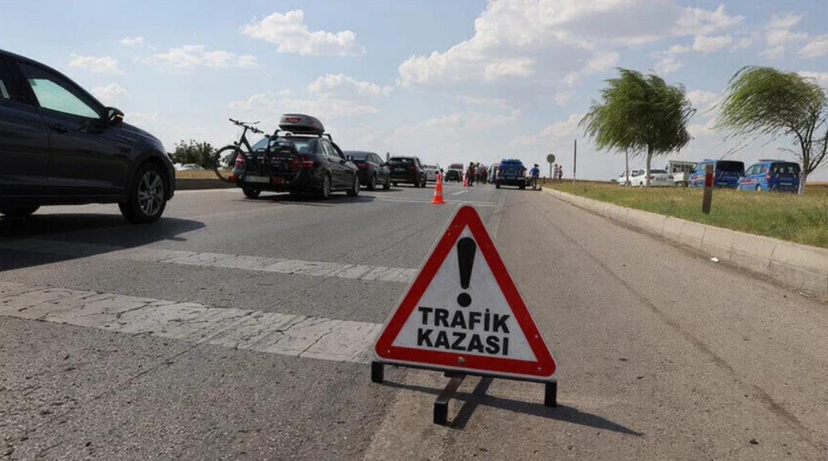 Son dakika | Trafik kazası ge&ccedil;irenleri hedef aldılar! 15,6 milyar liralık vurgun: 6 avukatlık ofisi ve 20 şirkete operasyon 1