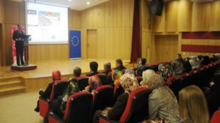 Annelere okul &ouml;ncesi eğitim