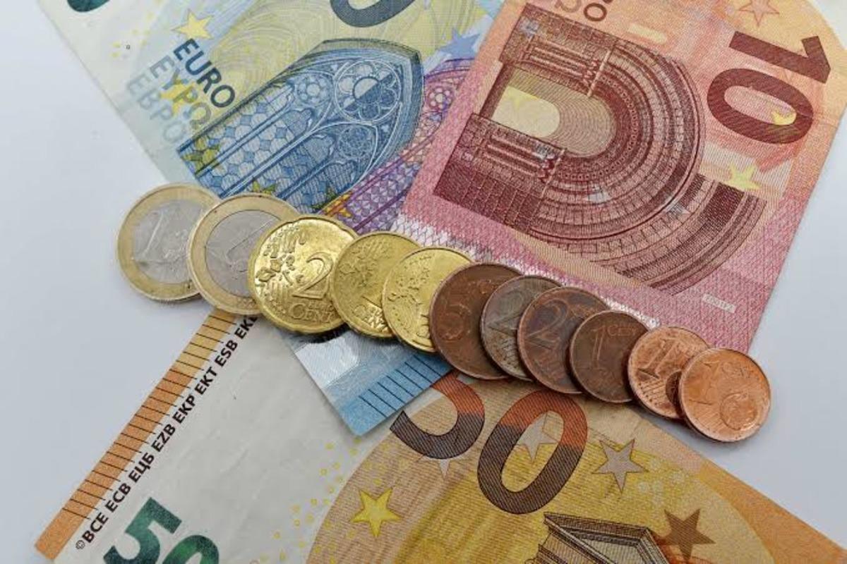 Bir Para Birimi Nasıl Küresel Güven Kazanır? 5