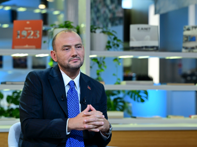 M&Uuml;SİAD Başkanı Burhan &Ouml;zdemir&rsquo;den faiz mesajı! &ldquo;&Ccedil;ok keskin d&uuml;ş&uuml;şler beklememek gerekiyor&rdquo;