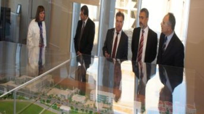 Y&Ouml;K Y&uuml;r&uuml;tme Kurulu, Canik Başarı &Uuml;niversitesi&rsquo;ni ziyaret etti