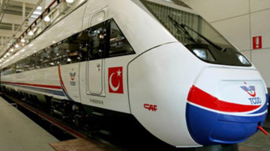 Hızlı treni, renk k&ouml;r&uuml; kullanmış