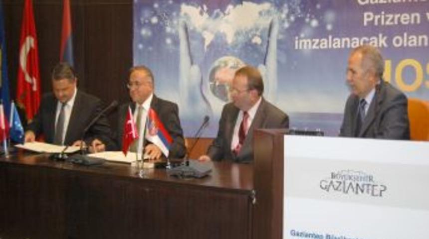 Gaziantep'in Kosova ve Sırbistan'dan kardeş şehri oldu