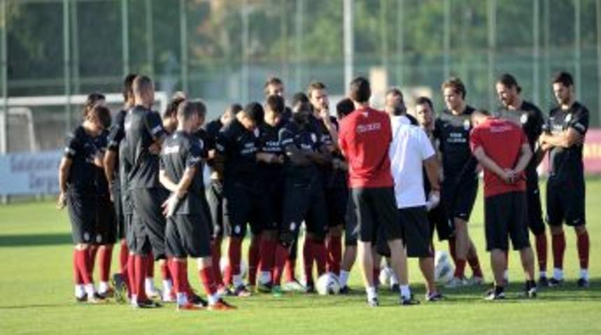 Galatasaray, Samsunspor ma&ccedil;ının hazırlıklarını s&uuml;rd&uuml;rd&uuml;