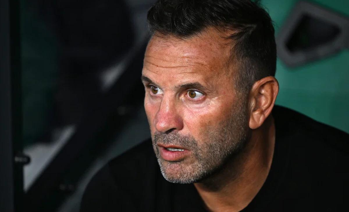 Galatasaray da Okan Buruk için tehlike çanları çalıyor! Yöneticilerin sabrı taştı 1