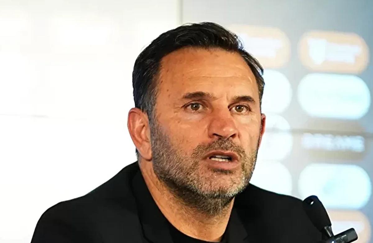 Galatasaray da Okan Buruk için tehlike çanları çalıyor! Yöneticilerin sabrı taştı 2