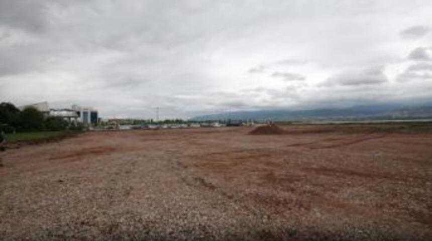 Bin 270 ara&ccedil;lık ek otopark