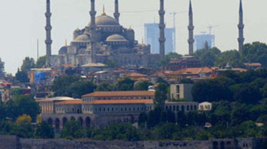 Tarihi silüete gökdelen darbesi