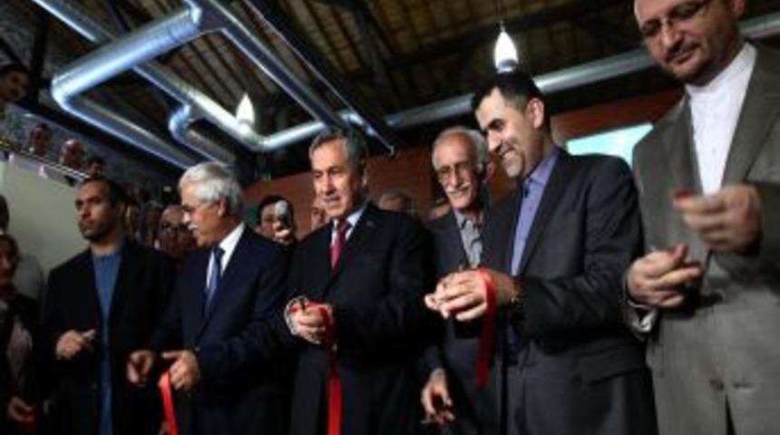 Arın&ccedil;: Başbakan&rsquo;nın s&ouml;zleri T&uuml;rk milletinin g&ouml;nl&uuml;nden ge&ccedil;en d&uuml;ş&uuml;ncelerdir