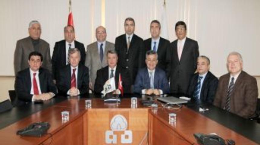 Gizer: T&uuml;rk otomobil &uuml;retiminin merkezi Adana olmalı