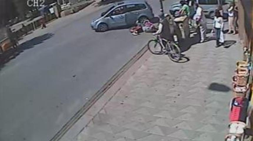 Kırmızı ışıkta ge&ccedil;ince az daha canından oluyordu