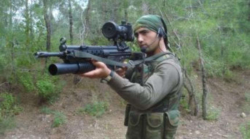 Şehit Rıfkı Damar'ın baba ocağına ateş d&uuml;şt&uuml;