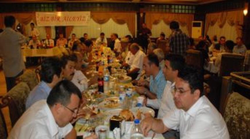 Kahramanmaraş'taki Alevi - S&uuml;nni kardeşliği iftarda pekişti