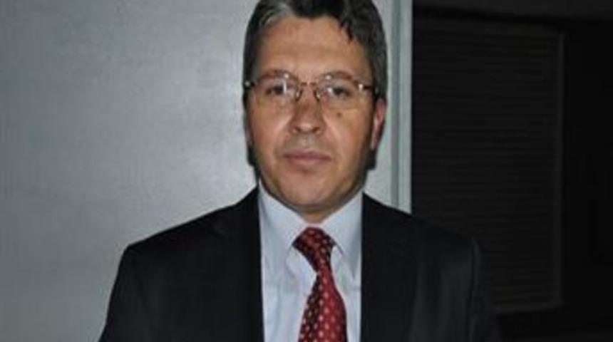 Daha büyük hedefler peşinde olmalıyız