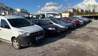 İstanbul&rsquo;da 3 il&ccedil;ede oto hırsızlığı yapan ş&uuml;pheliler yakalandı