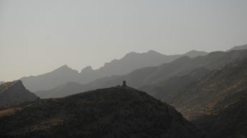 Şırnak ve Hakkari'de askeri hareketlilik arttı