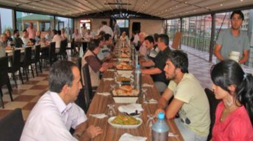 G&ouml;rele Belediyesi'nden meclis &uuml;yeleri ve muhtarlara iftar