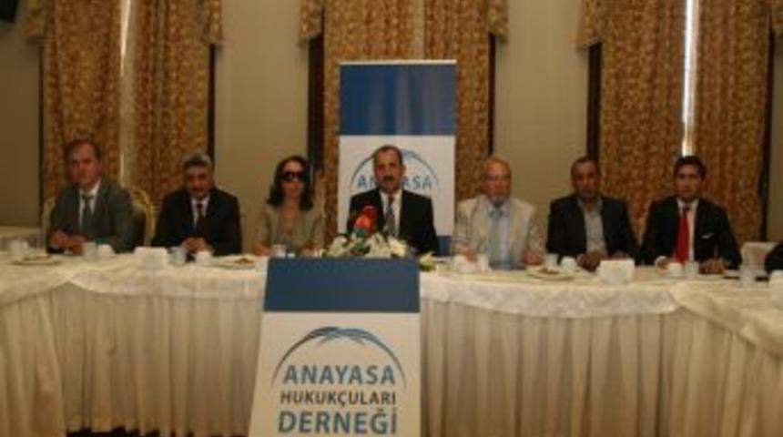 Anayasa uzmanları: Artan ter&ouml;r olayları, yeni anayasayı engellemeye y&ouml;nelik