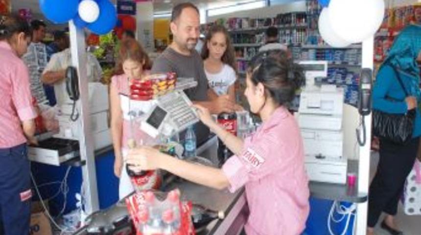 Hat-Mar marketler zinciri 16. şubesini a&ccedil;tı