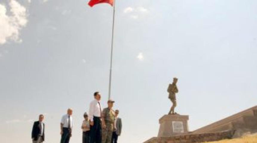 Afyonkarahisar'da şehitliklerdeki eksikler tespit edildi