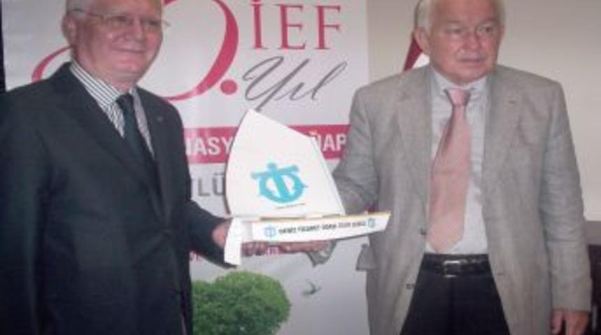 İzmir K&ouml;rfezi&rsquo;ndeki yelken yarışmaları ululararası oluyor