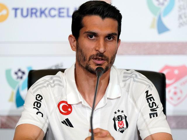 Kariyerini noktalamıştı! Şaşırtan karar