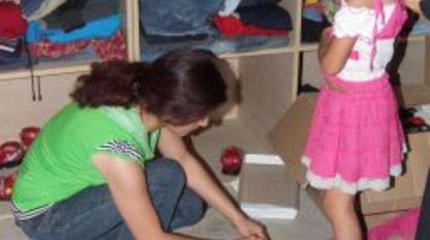 Tebess&uuml;m Mağazası ihtiya&ccedil; sahiplerini y&uuml;z&uuml;n&uuml; g&uuml;ld&uuml;r&uuml;yor