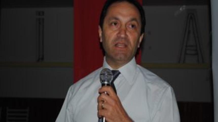 &Ouml;z&ccedil;atalbaş: Somali'ye yardımlar zamanında gitmezse 30 bin &ccedil;ocuk daha &ouml;lebilir