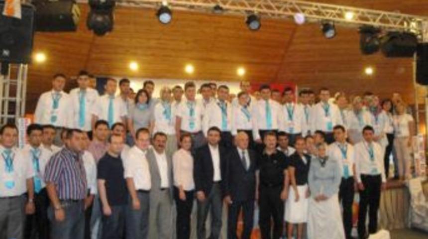 AK Parti Kepez Gen&ccedil;lik Kolları Başkanlığı'na Akbaş yeniden se&ccedil;ildi