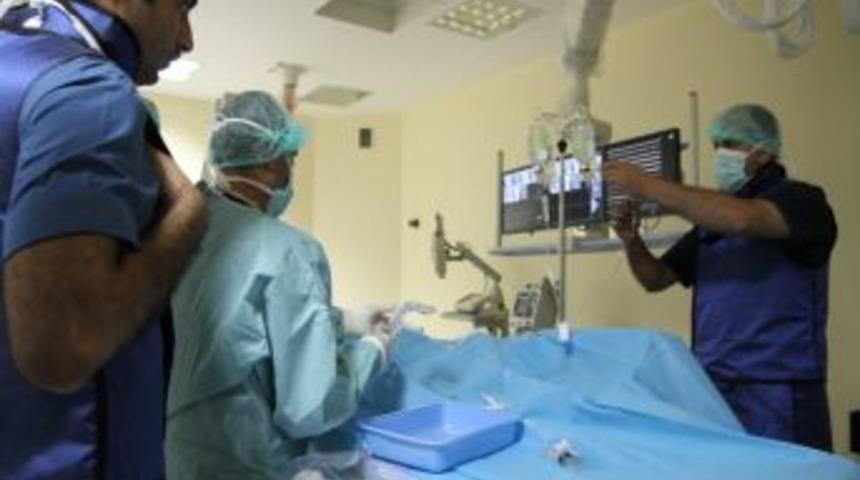 Erzincan'da bir ilk: Koroner anjiyo yapılan hasta 2 saatte taburcu oldu