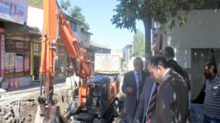 Başkan K&uuml;&ccedil;&uuml;kler, alt yapı &ccedil;alışmalarını denetledi