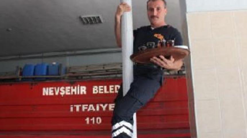 İtfaiyeciler, akrobatları aratmıyor