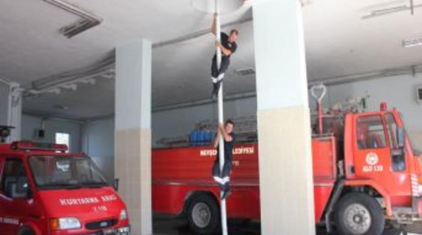 Nevşehirli itfaiyeciler 3 ayda 700 yangın s&ouml;nd&uuml;rd&uuml;