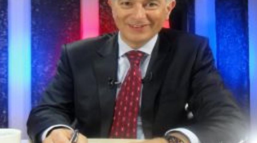 AK Partili Deneme&ccedil;: Sarkozy, elinden oyuncağı alınmış &ccedil;ocuk gibi