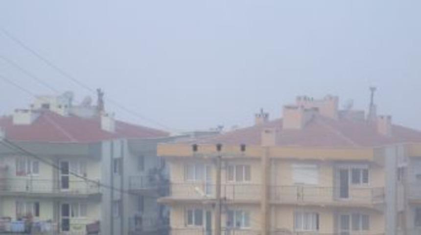 Kuşadası'nı sis kapladı