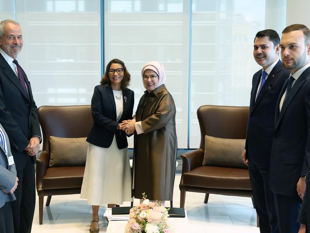 Emine Erdoğan, Brezilya Devlet Başkanı'nın eşi Silva ile g&ouml;r&uuml;şt&uuml;