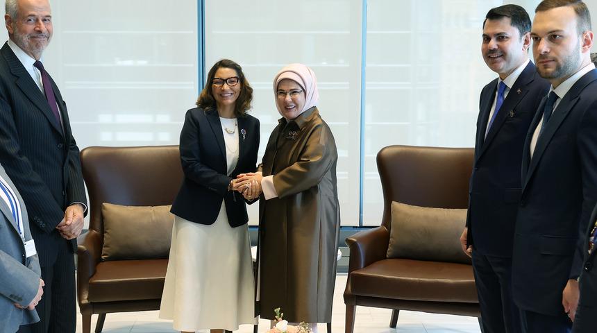 Emine Erdoğan, Brezilya Devlet Başkanı'nın eşi Silva ile g&ouml;r&uuml;şt&uuml;