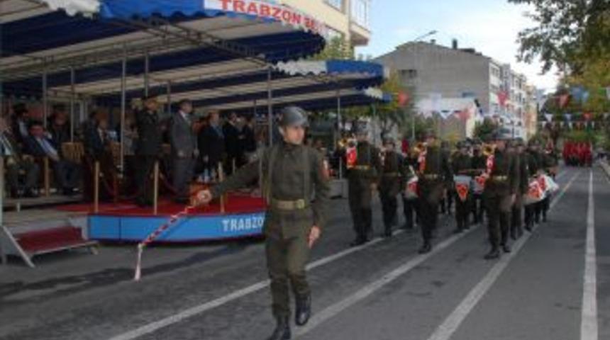 Atat&uuml;rk&rsquo;&uuml;n Trabzon&rsquo;a gelişinin 87&rsquo;nci yıld&ouml;n&uuml;m&uuml; kutlandı