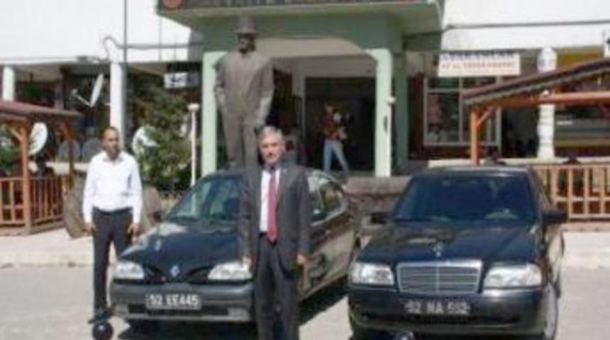 Belediye Başkanı G&uuml;l, makam aracını satışı &ccedil;ıkardı