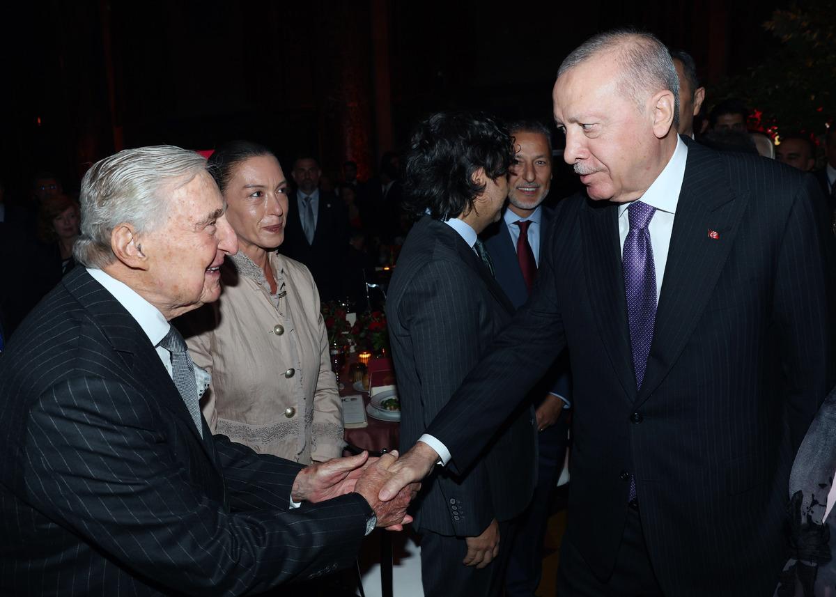 Cumhurbaşkanı Erdoğan dan ABD de net mesaj: Türkiye ye yatırım yapan kazanır 7