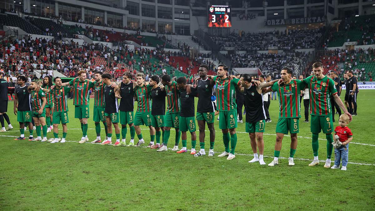 Trabzonspor kazandı, Amedspor liderliğe yükseldi! Süper Lig de ipi göğüsleyecek takımı açıkladılar: %53 ile şampiyon... 1