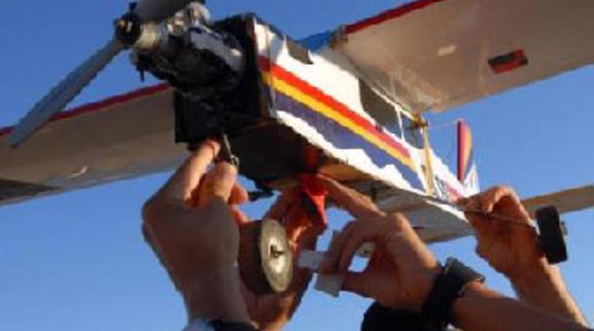 Ter&ouml;rle m&uuml;cadelede yeni silah