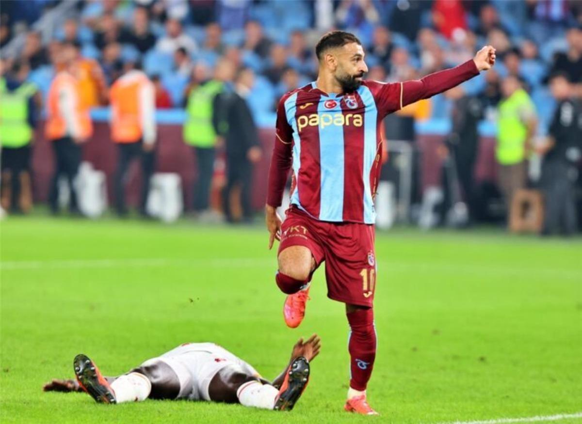 SALAH ŞOV YAPTI! ONANA DUVAR ÖRDÜ... 1