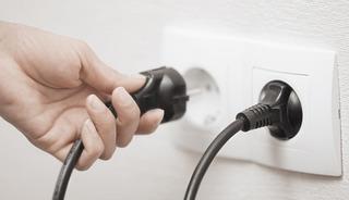Elektrik faturanızı d&uuml;ş&uuml;recek y&ouml;ntem! Bu &uuml;&ccedil; cihazın fişini &ccedil;ekin