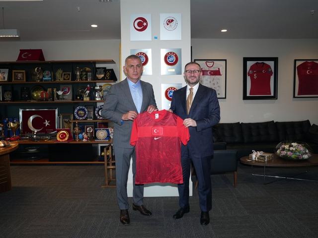 Şenol Kazancı'dan, TFF Başkanı Hacıosmanoğlu'na ziyaret