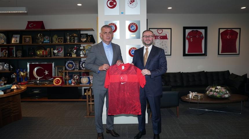 Şenol Kazancı'dan, TFF Başkanı Hacıosmanoğlu'na ziyaret