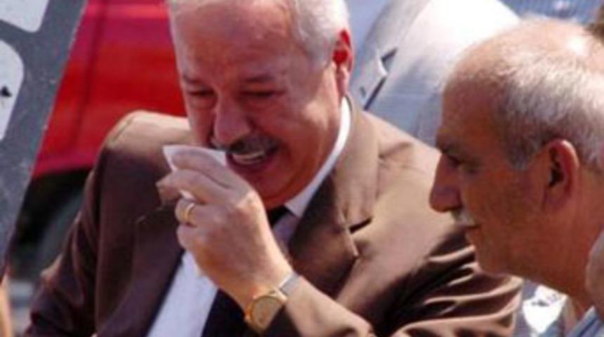 Başkan iş&ccedil;isinin &ouml;ld&uuml;ğ&uuml;ne inanamadı