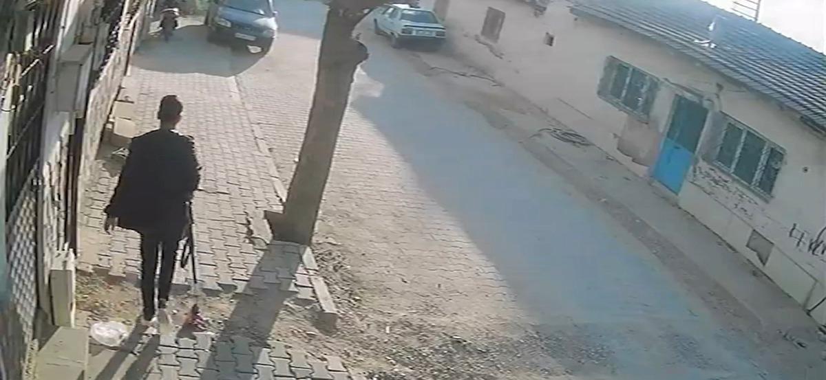 SON DAKİKA | Manisa Turgutlu da okula silahlı saldırı! 8 kişi yaralı, saldırgan yakalandı 4